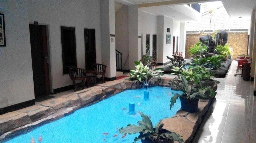 Maktal Hotel Mataram Kültér fotó