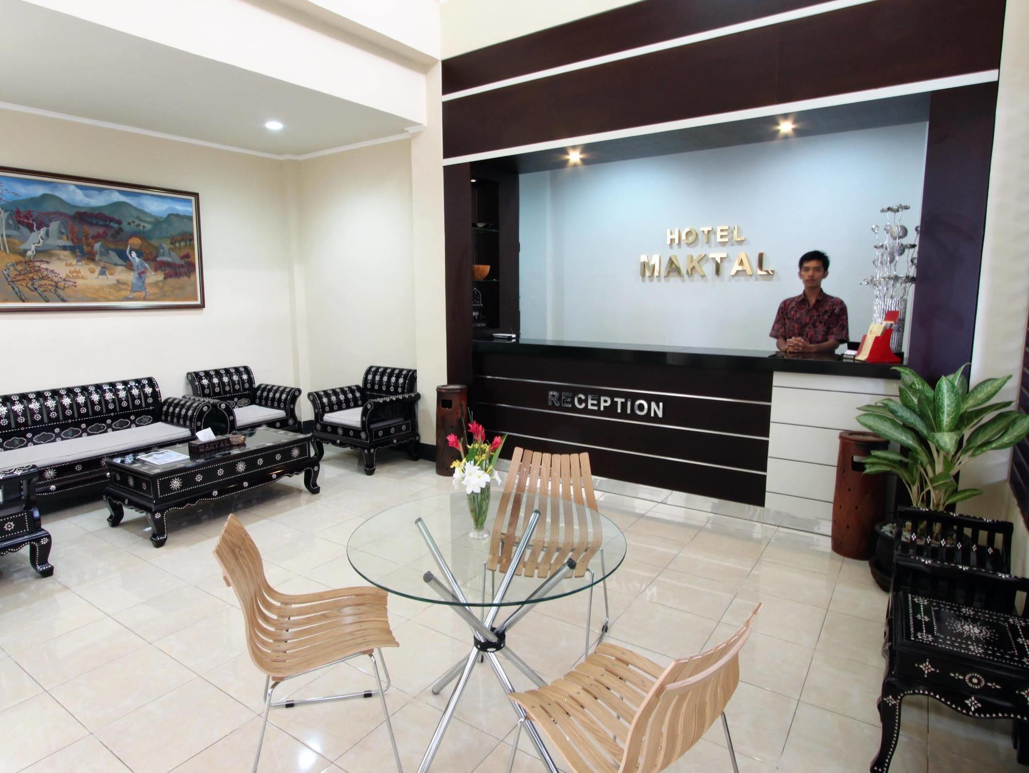 Maktal Hotel Mataram Kültér fotó