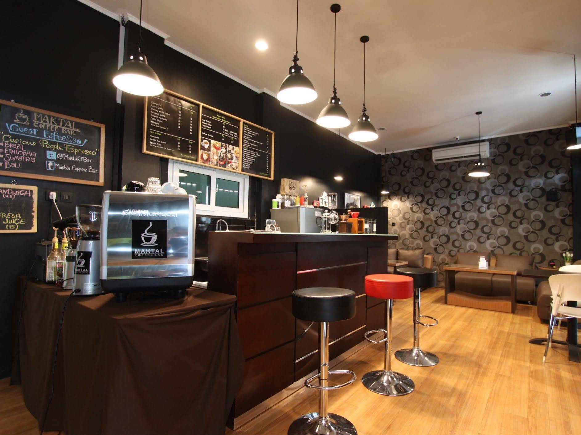 Maktal Hotel Mataram Kültér fotó