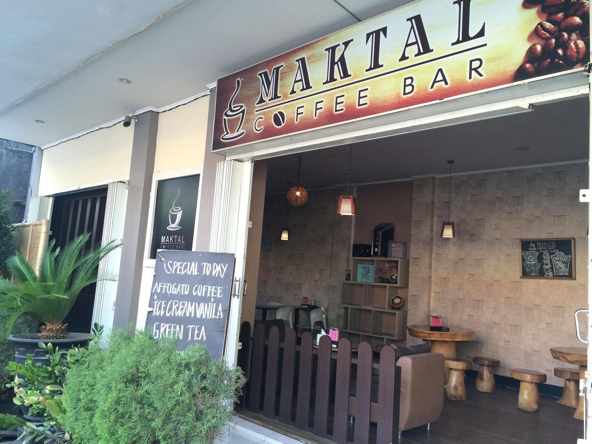 Maktal Hotel Mataram Kültér fotó