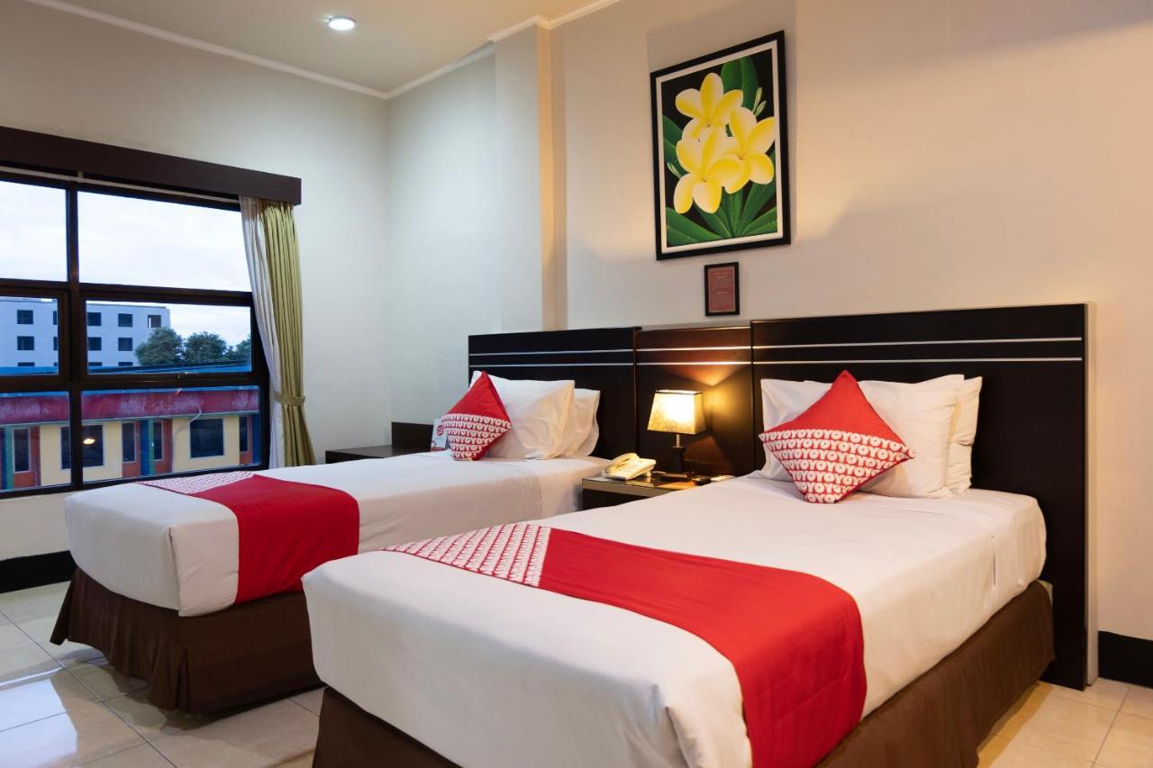 Maktal Hotel Mataram Kültér fotó