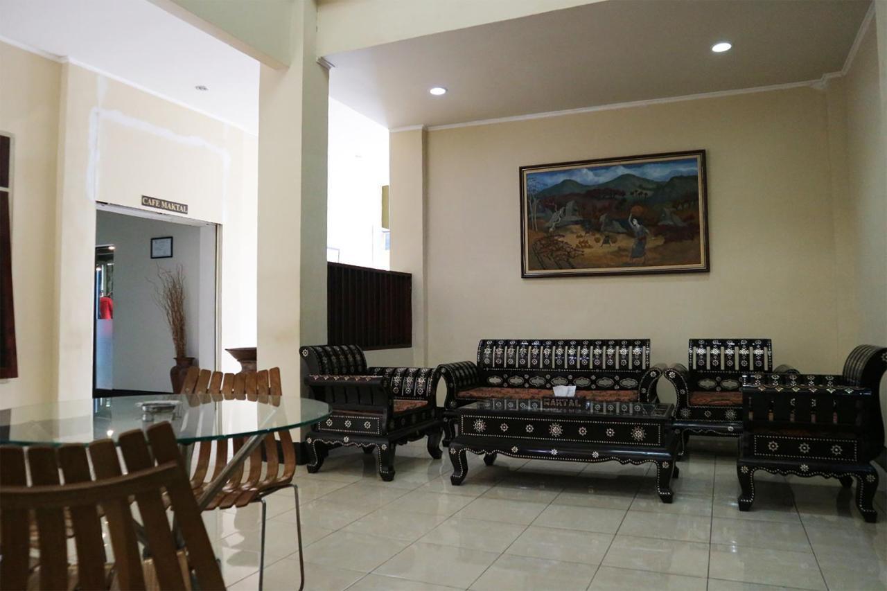 Maktal Hotel Mataram Kültér fotó