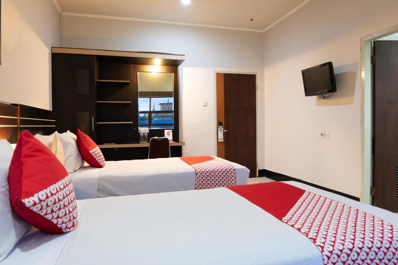 Maktal Hotel Mataram Kültér fotó
